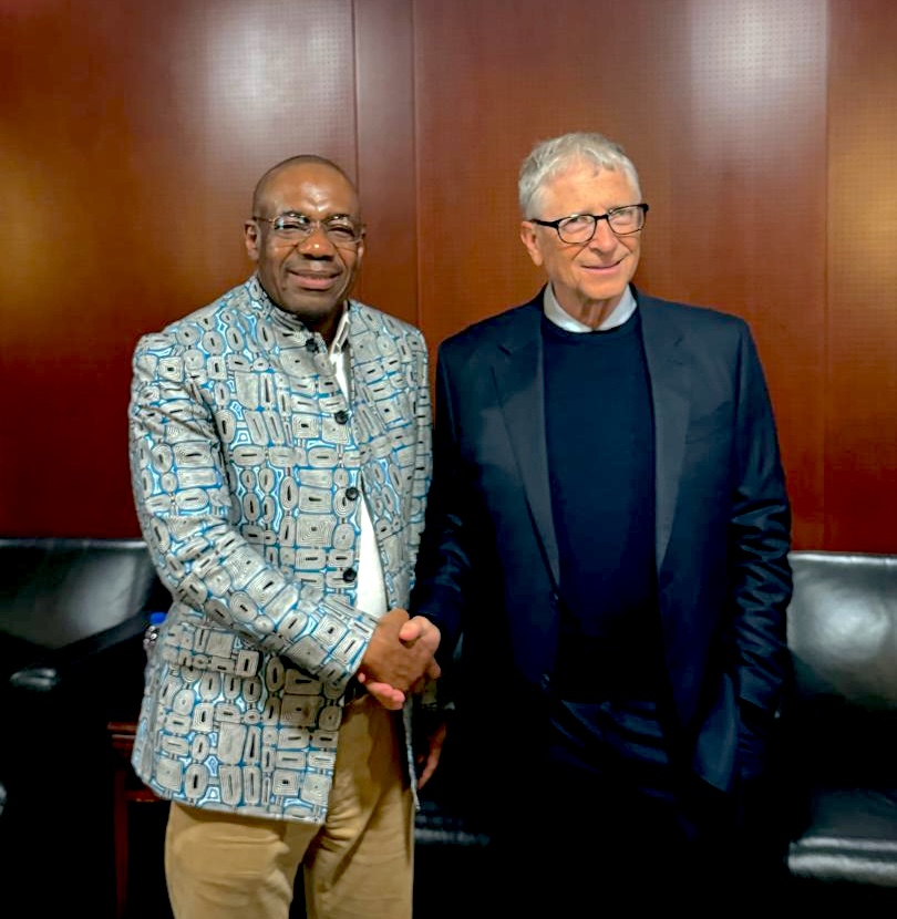 Spotlight on child survival as Bill Gates salutes REACH Network co-chairs in major event to celebrate 25 years of the Gates Foundation